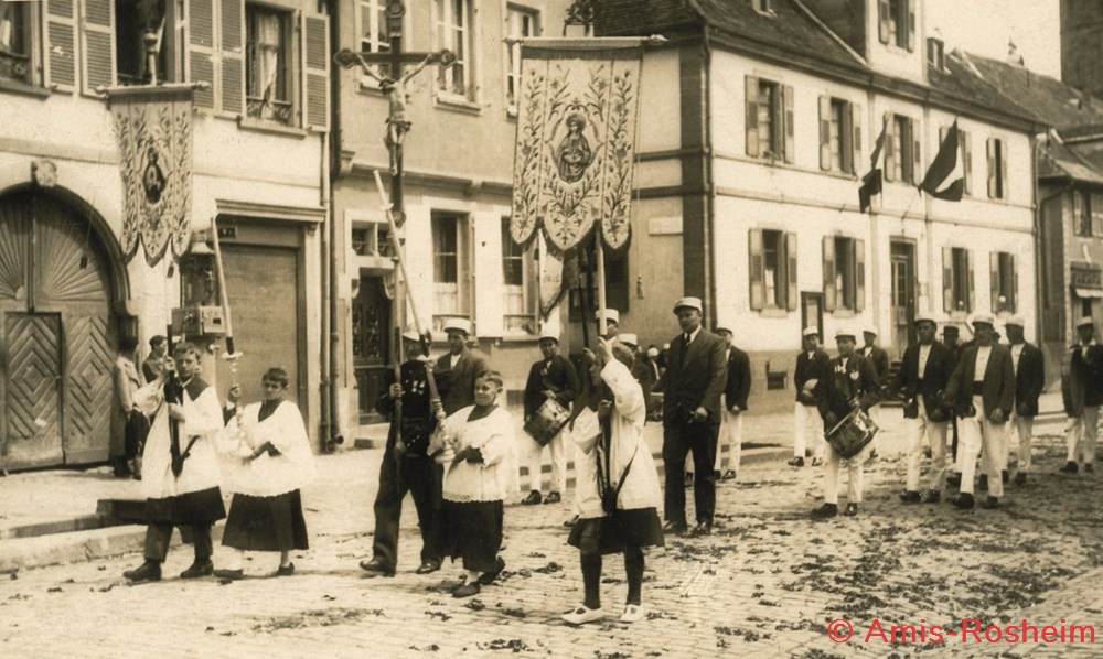 Le Cercle Catholique Aloysia de 1930 à 1935 4 divers le cercle catholique aloysia de 1930 a 1935