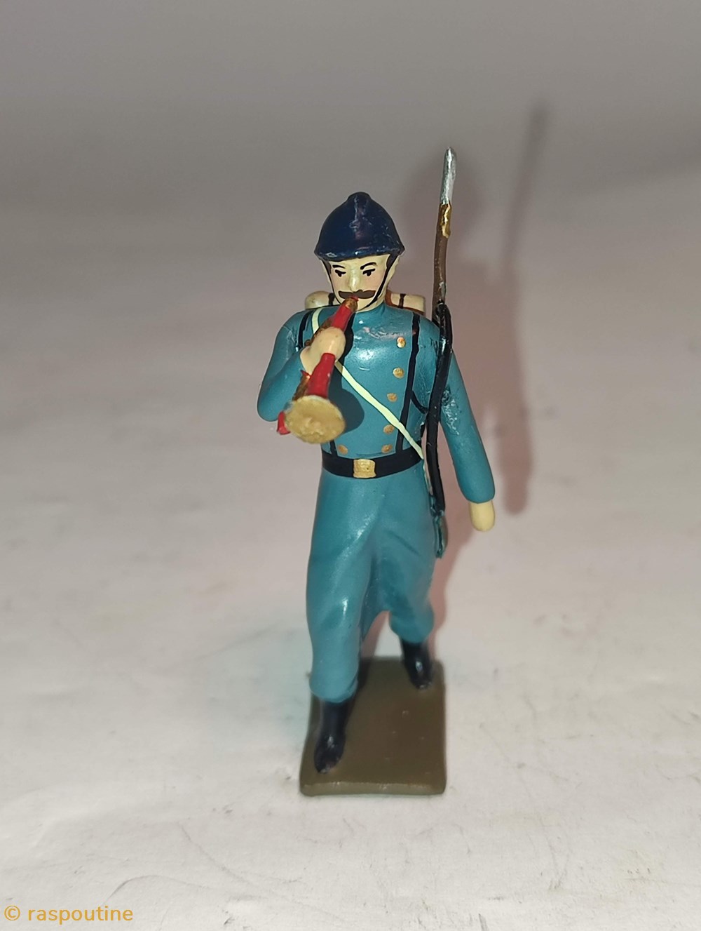 Clairon de l'infanterie de ligne en capote bleu horizon - Figurines