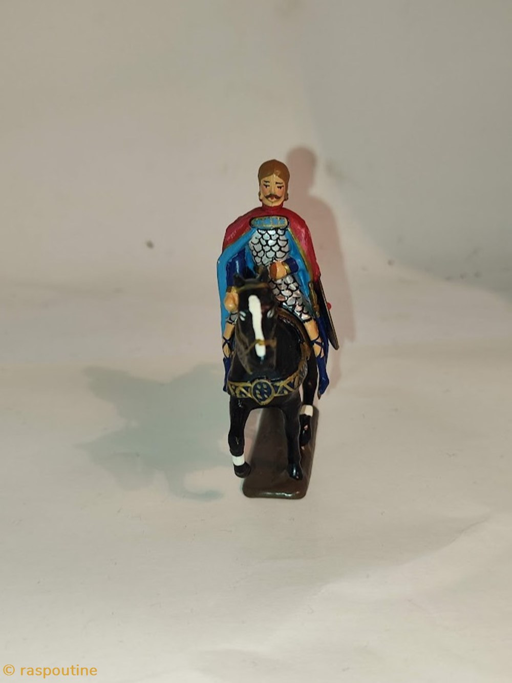 Charlemagne, à cheval figurines historique charlemagne a cheval