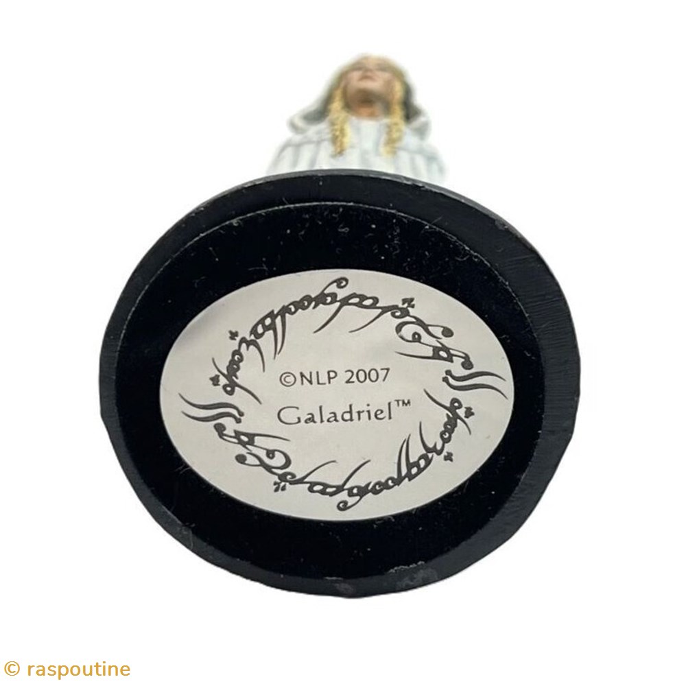 figurines cinema seigneur des anneaux galadriel