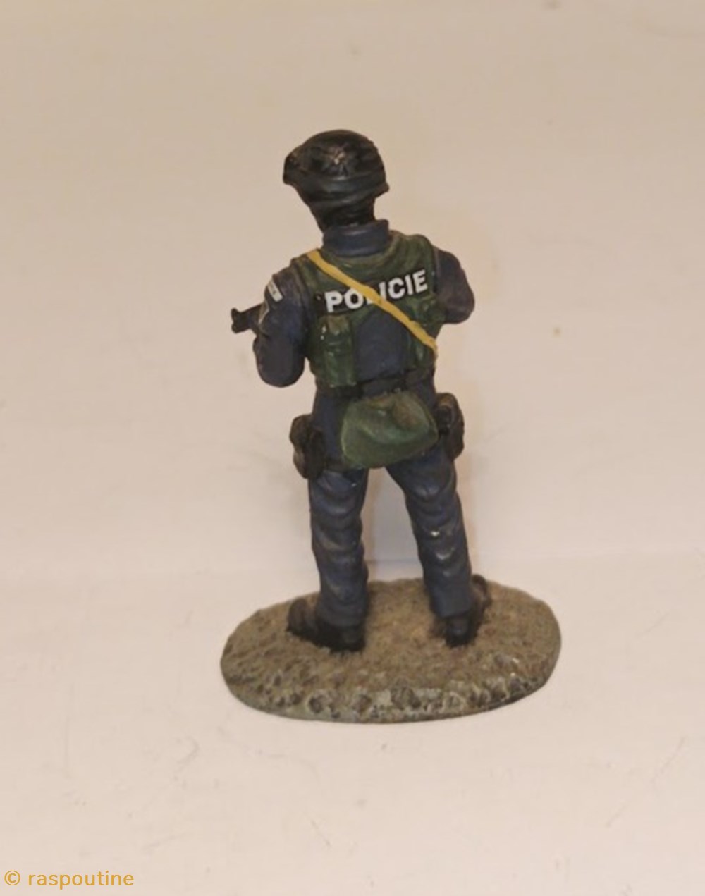 UNRA Czech Republic 2002 3 figurines historique apres guerre unra czech republic 2002