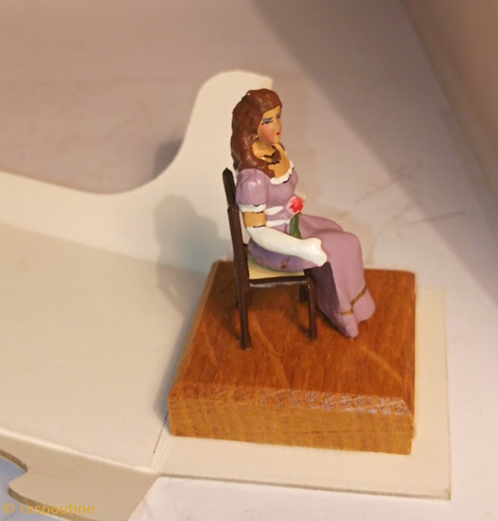 Lucille Desmoulins 2 figurines lucille desmoulins