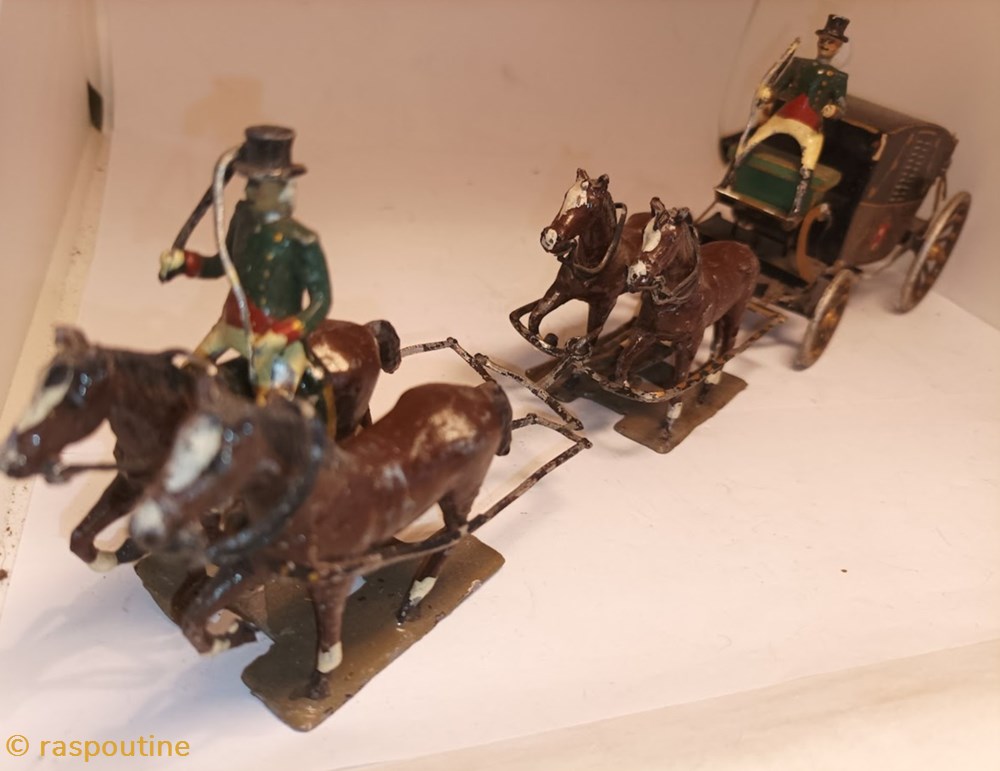 Carrosse de l'empereur attelé de 4 chevaux et 2 conducteurs 3 figurines historique epoque napoleonienne carrosse de empereur attele de 4 chevaux et 2 conducteurs