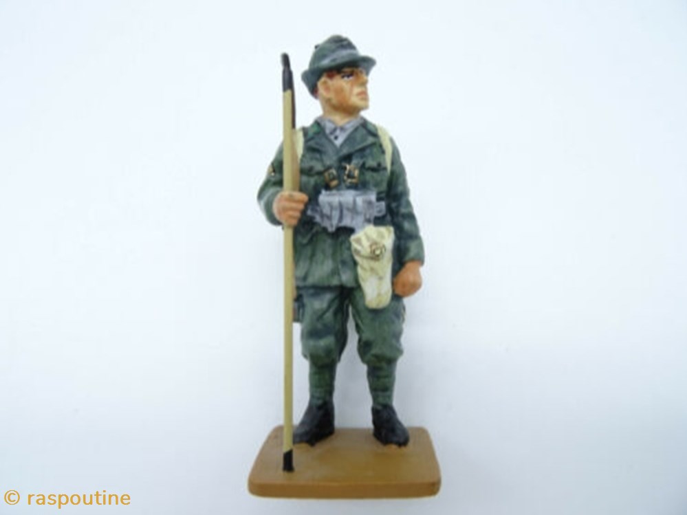Sergeant of Alpini Italy 1940 figurines historiques seconde guerre mondiale sergeant of alpini italy 1940