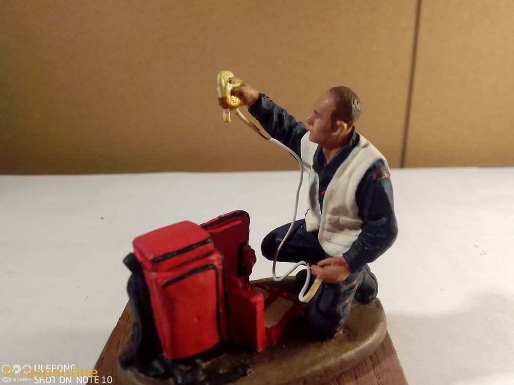 figurines autres pompier infirmier de paris du bspp 2003