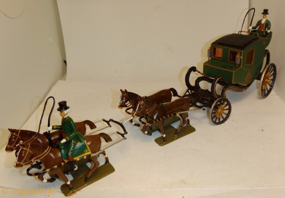 Coraline de l'empereur attelé de 4 chevaux et 2 conducteurs figurines historique epoque napoleonienne coraline de empereur attele de 4 chevaux et 2 conducteurs