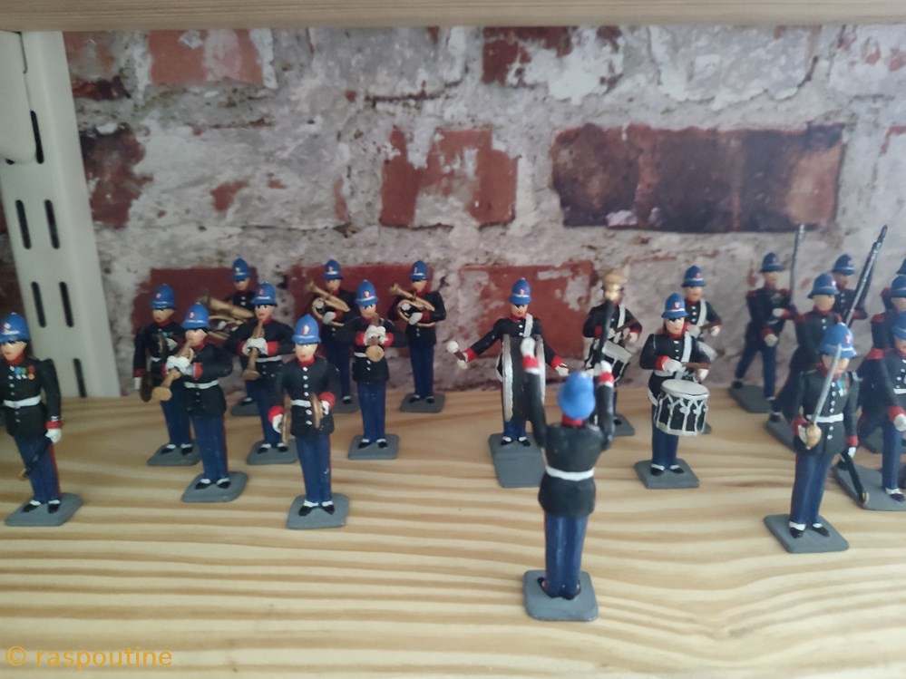 Divers soldats anglais 3 figurines historiques divers soldats anglais