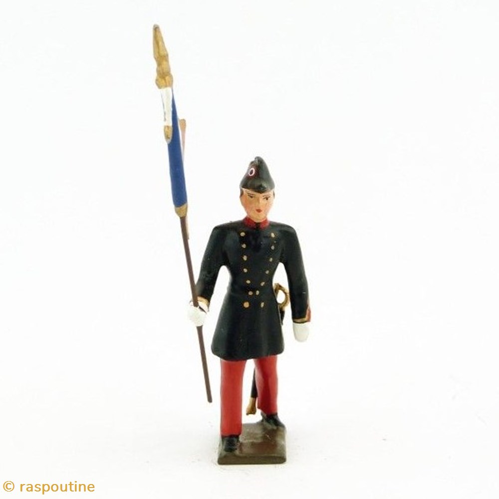 Etudiant en médecine en grande tenue de tradition porte drapeau (carabin)sur socle en bois figurines historique etudiant en medecine en grande tenue de tradition porte drapeau carabin sur socle en bois
