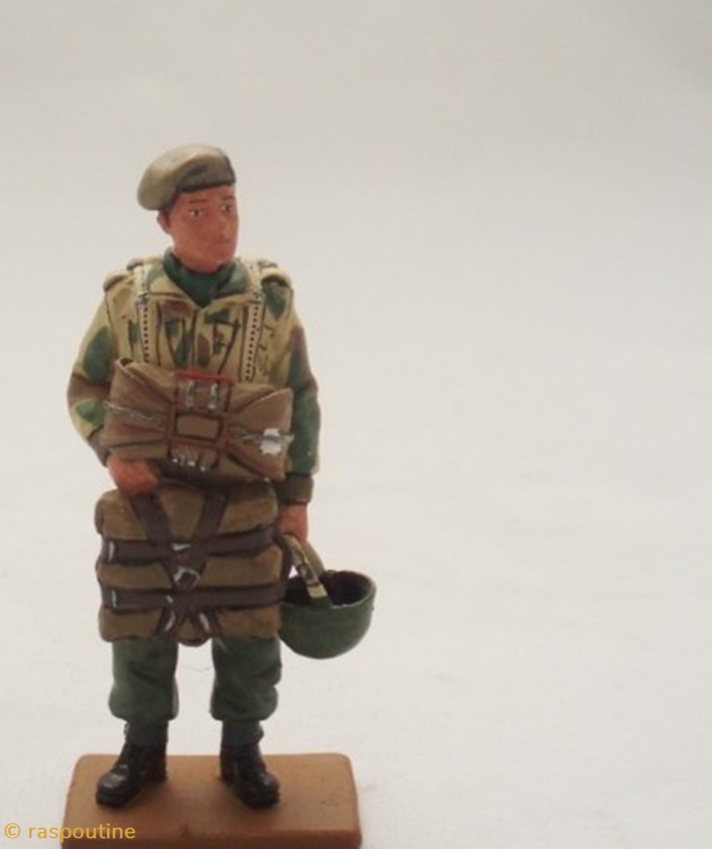 Parachutiste SAS Anglais 1960 figurines historiques apres guerre parachutiste sas anglais 1960