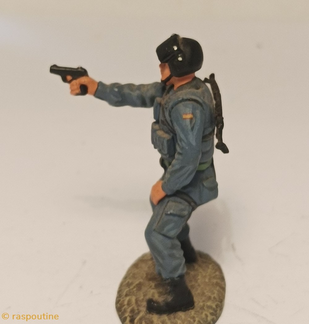 Grupo Accion Rural Guardia Civil Spain 2 figurines historique apres guerre grupo accion rural guardia civil spain