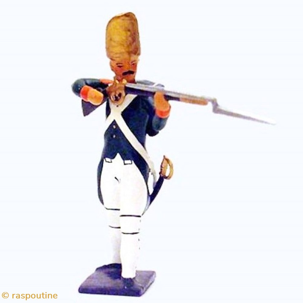 Fantassin des grenadiers russes, fusil en joue (Régiment de la Garde Pavlovski) 1807 figurines historique epoque napoleonienne fantassin des grenadiers russes fusil en joue regiment de la garde pavlovski 1807