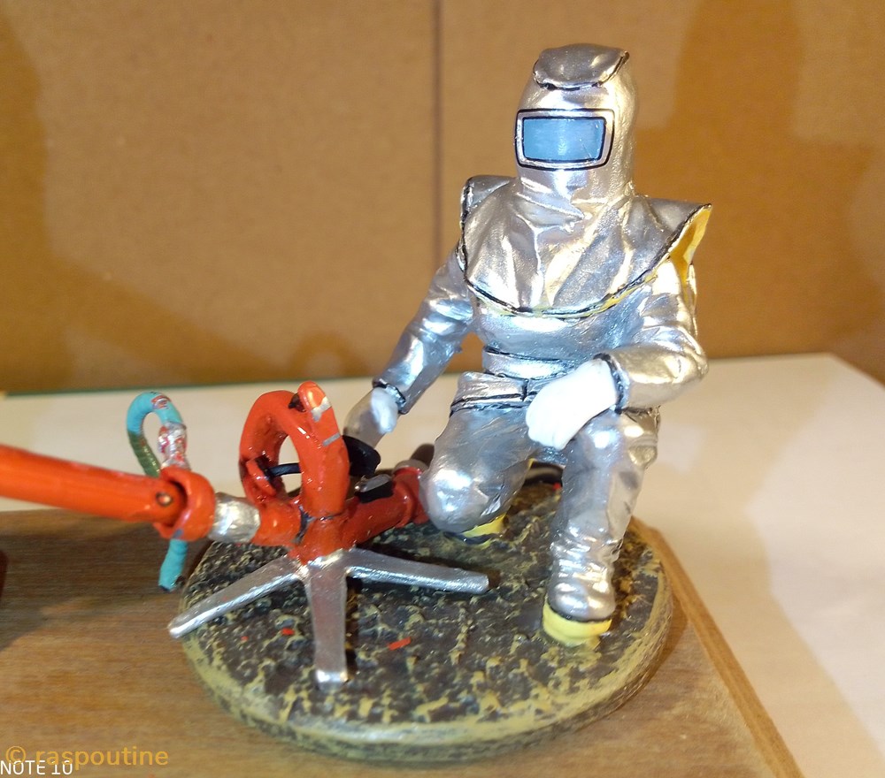 figurines autres pompier francais anti hydrocarbure 2000
