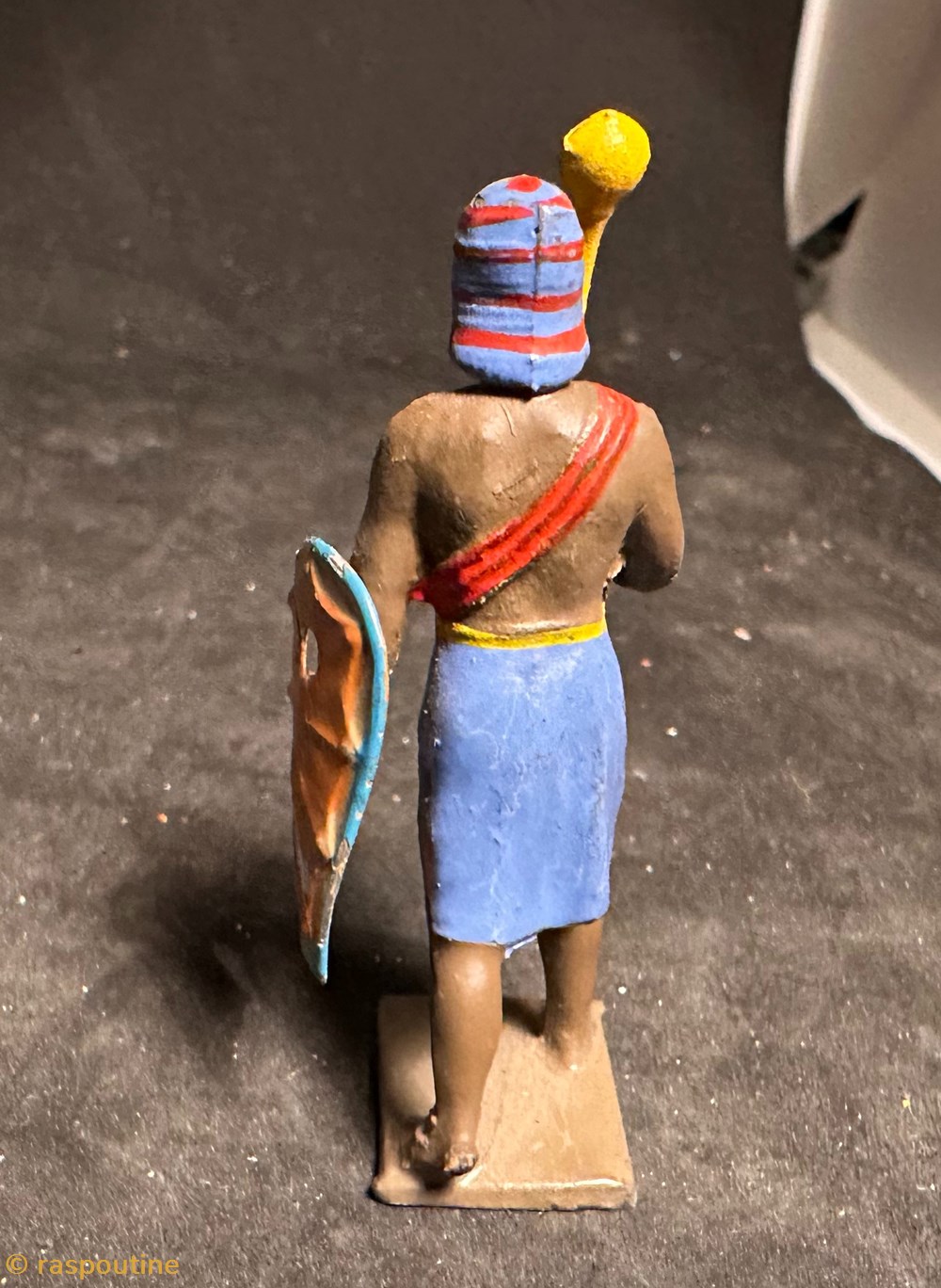 Egyptien avec massue et bouclier 3 figurines historique antiquite egyptien avec massue et bouclier