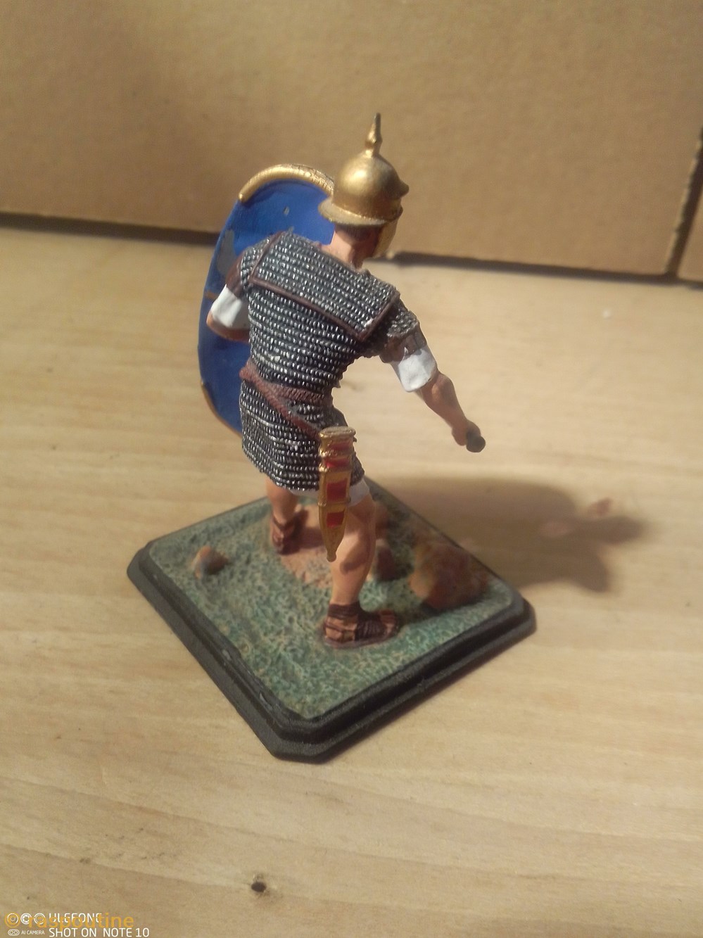 figurines historiques antiquite legionnaire au combat