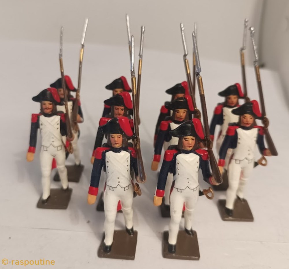 Fantassin (au défilé) de l'infanterie campagne d'Egypte (1799) figurines historique epoque napoleonienne fantassin au defile de infanterie campagne egypte 1799