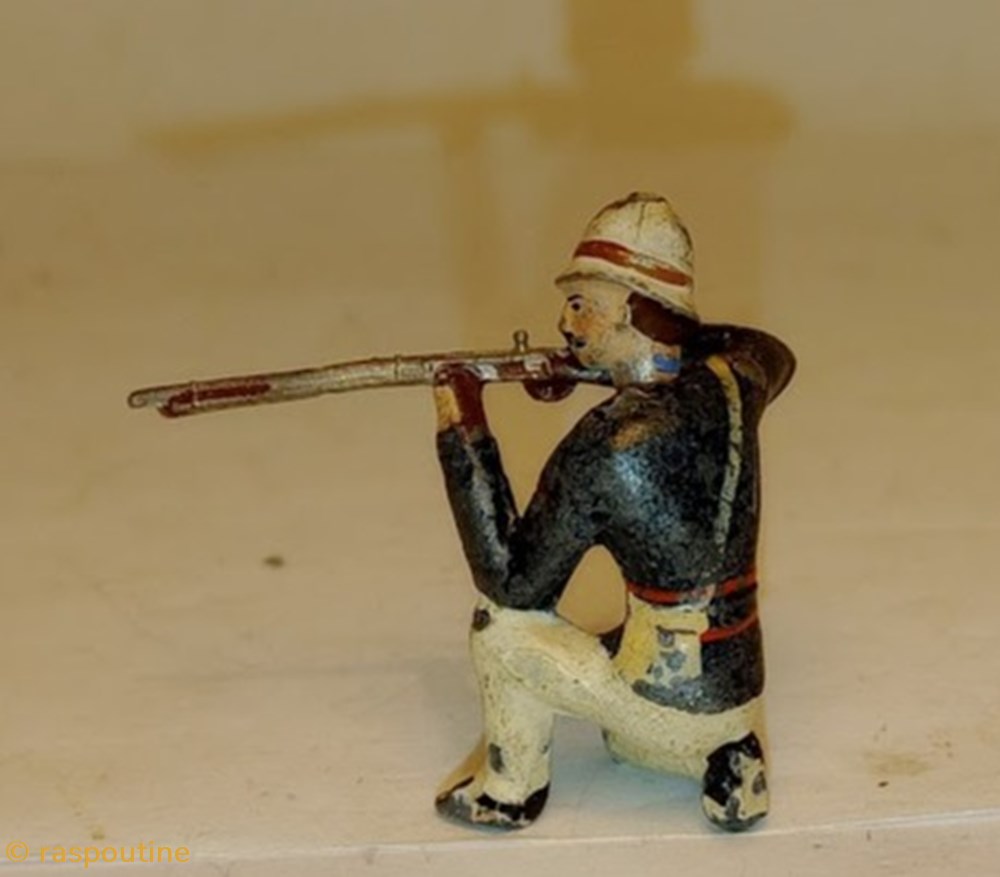 Infanterie coloniale à genou au feu 2 figurines historique entre deux guerres infanterie coloniale a genou au feu