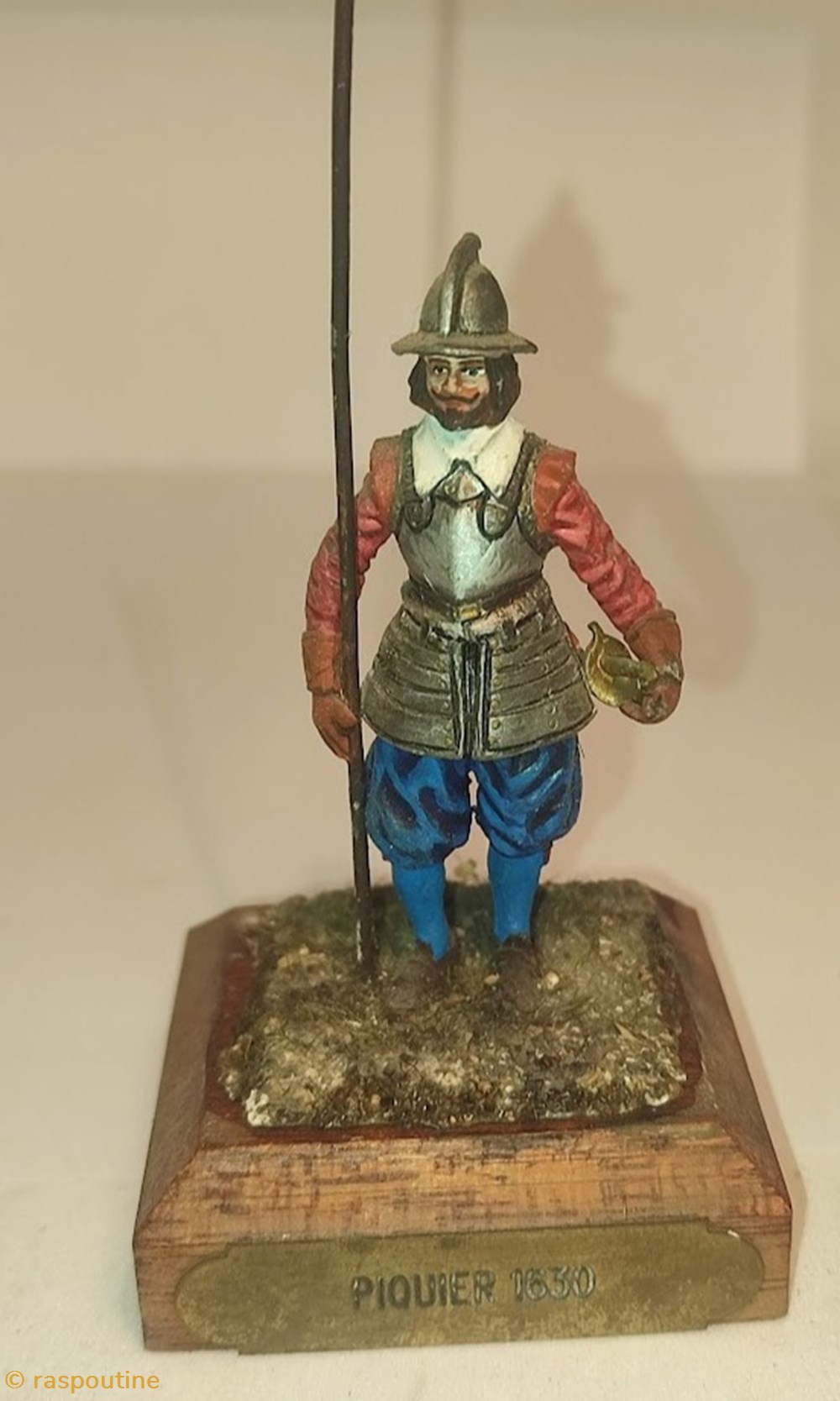 figurines historique piquier 1630