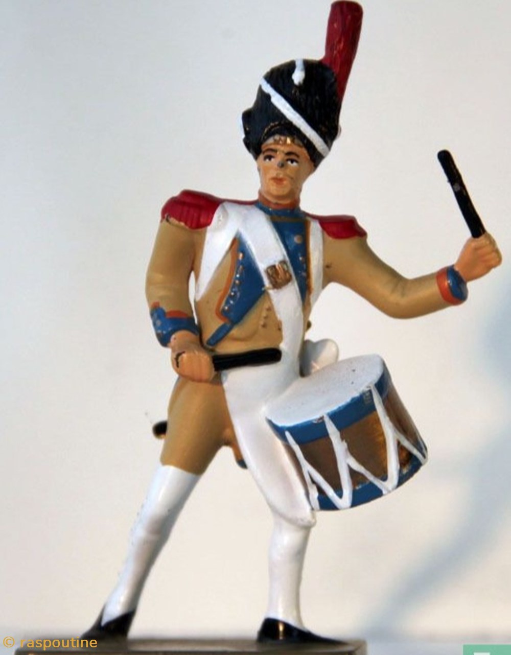 Le tambour de la division des grenadiers et voltigeurs d'Oudinot figurines historique epoque napoleonienne le tambour de la division des grenadiers et voltigeurs oudinot