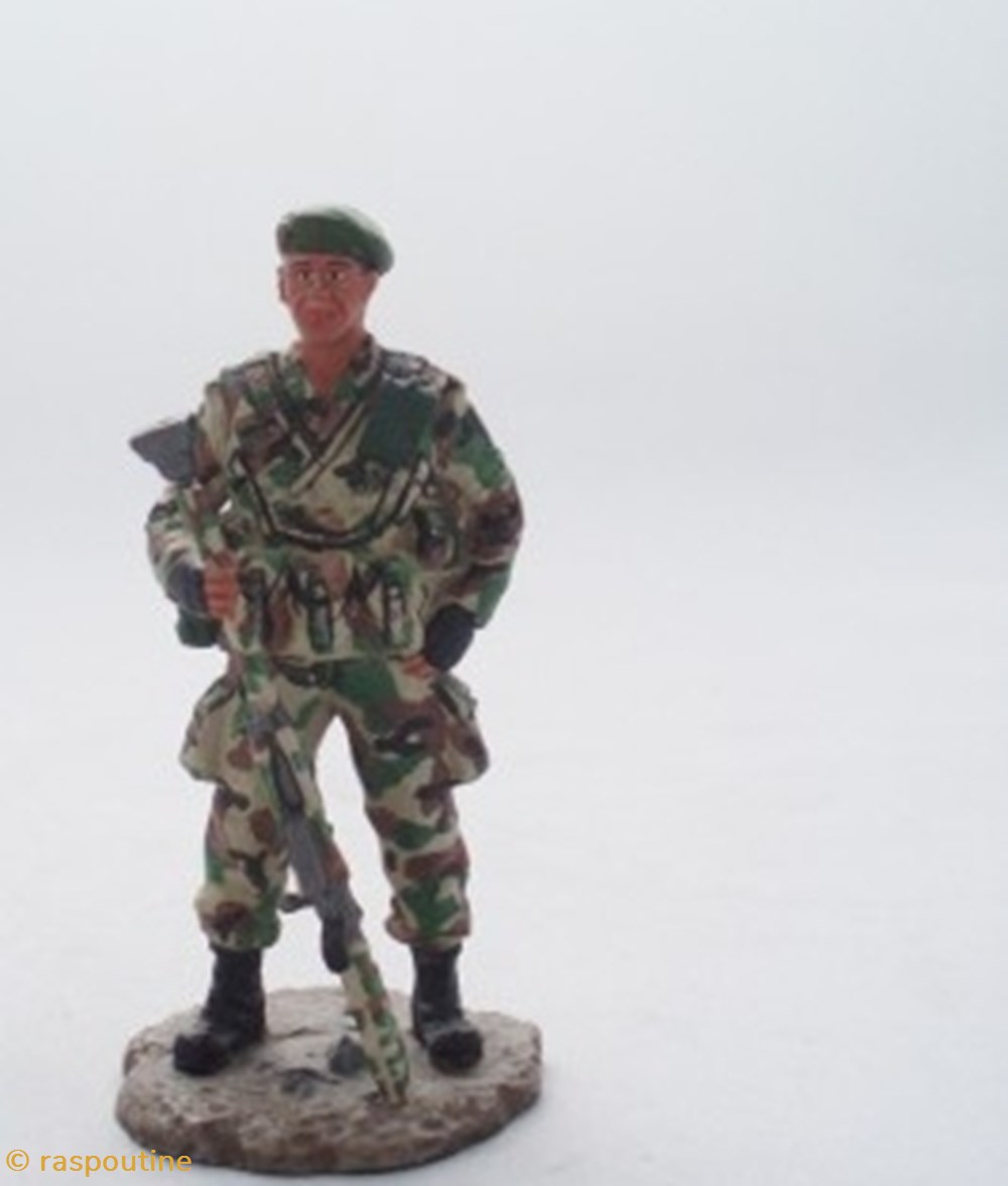 Tireur d'Elite 2e REP 2002 figurines historiques legion etrangere tireur elite 2e rep 2002