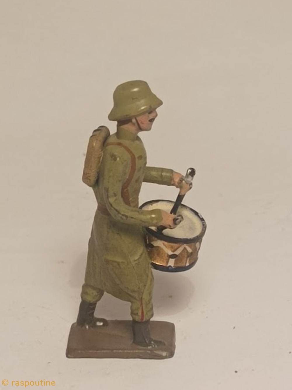 figurines historique premiere guerre mondiale tambour de infanterie prussienne avec casque acier stahlhelm
