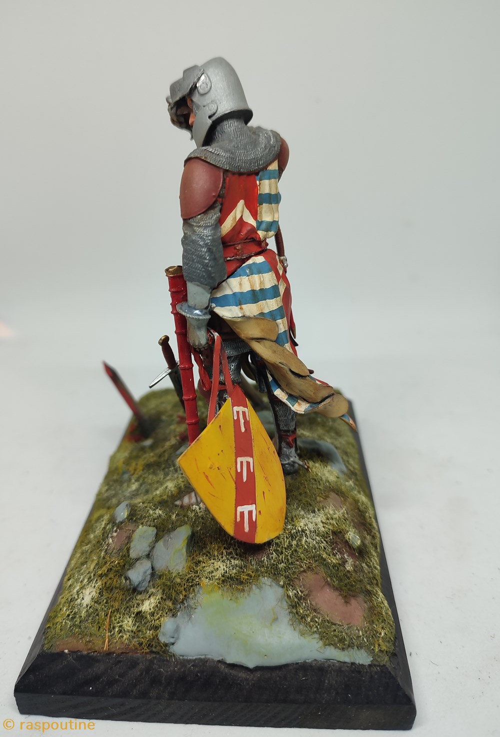 Chevalier Français du XIV Emme siècle 4 figurines historique moyen age chevalier francais du xiv emme siecle