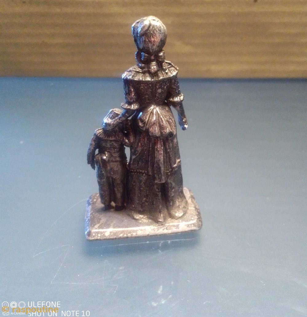 figurines historiques revolution francaise marie antoinette et le dauphin