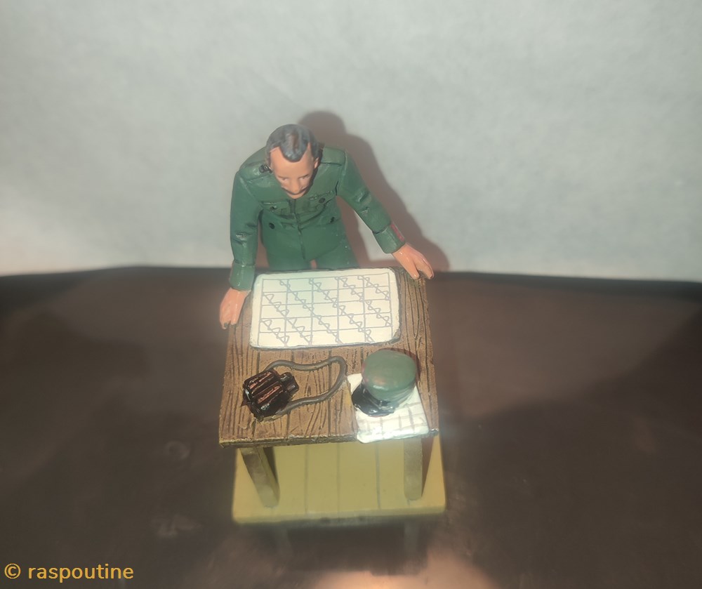 Commando 1917 Colonnello Comandante 4 figurines historique divers commando 1917 colonnello comandante