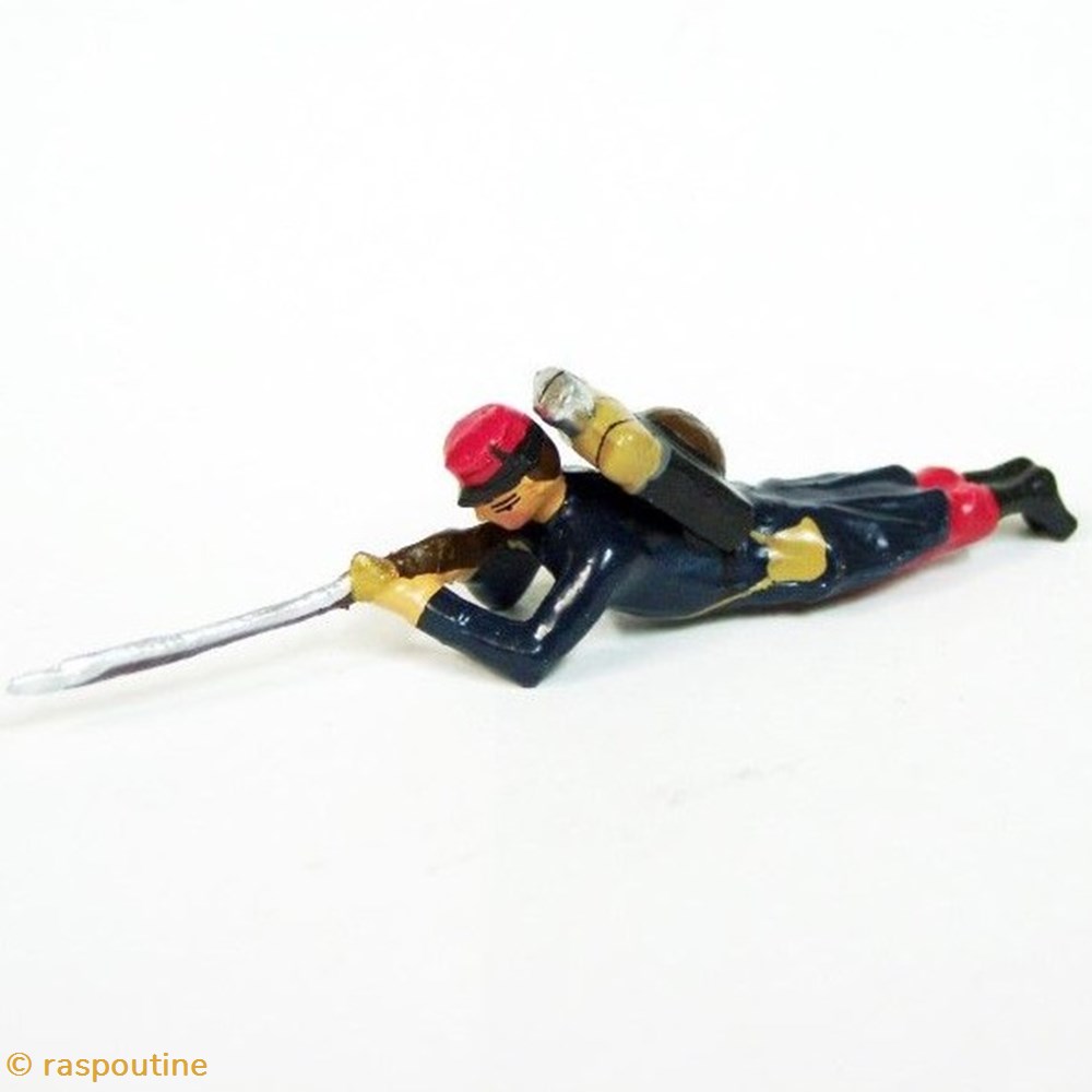 figurines historique premiere guerre mondiale fantassin de infanterie de ligne en capote couche fusil en joue