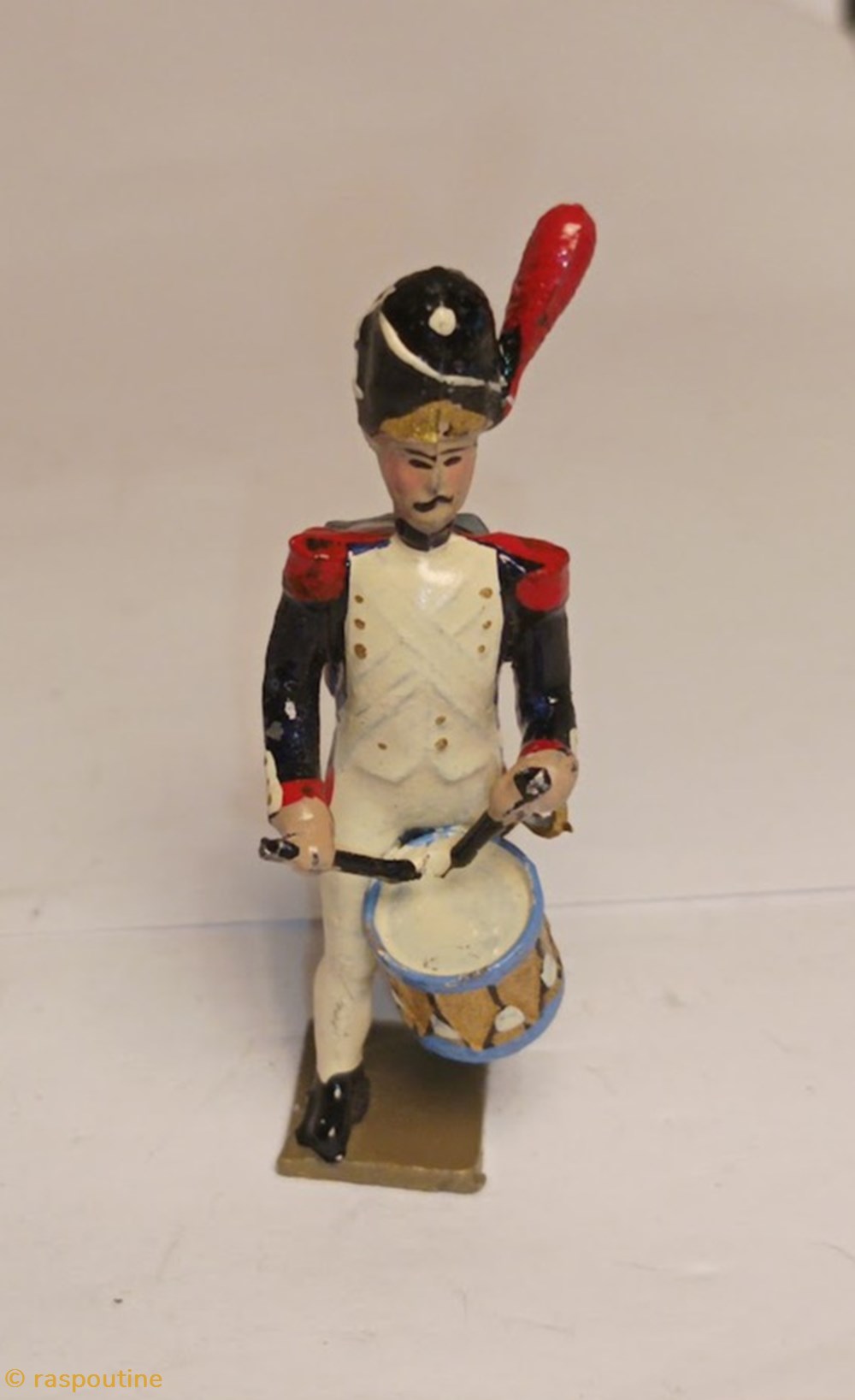 figurines historique epoque napoleonienne tambour des grenadiers de la garde pied droit en avant
