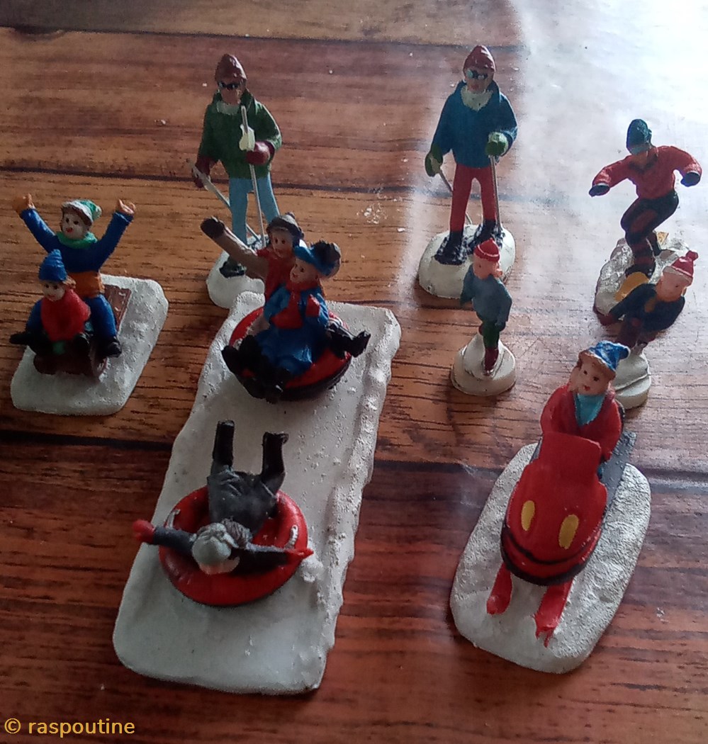 Personnages divers decorations magnets autocollants personnages
