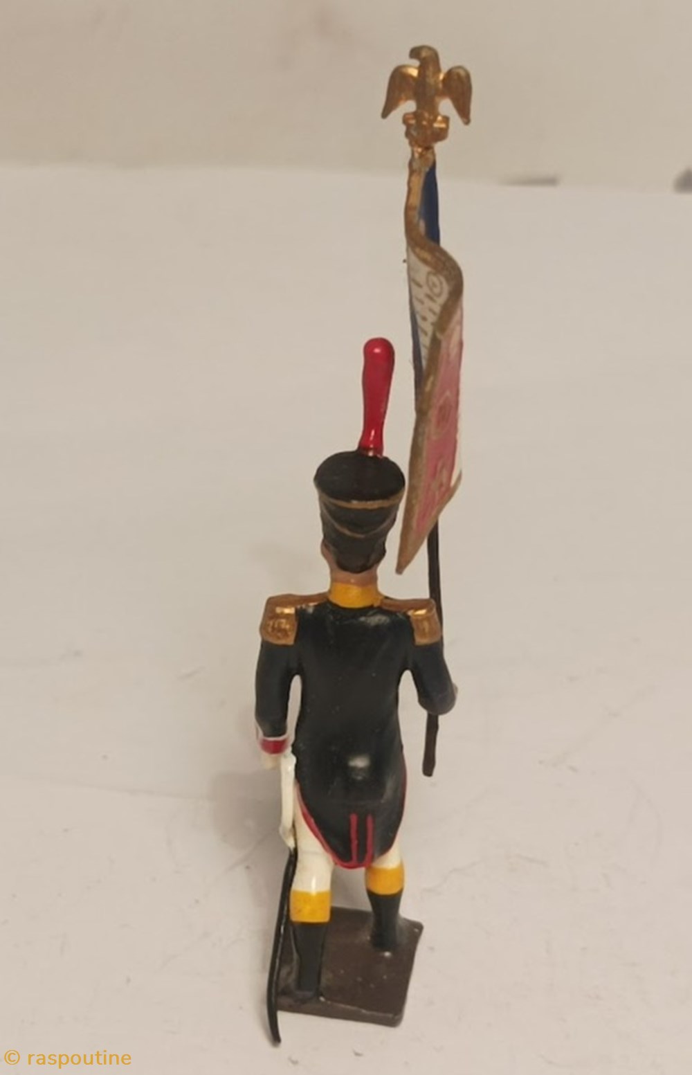 Drapeau des fusiliers saint cyr (1812) 3 figurines historique epoque napoleonienne drapeau des fusiliers saint cyr 1812