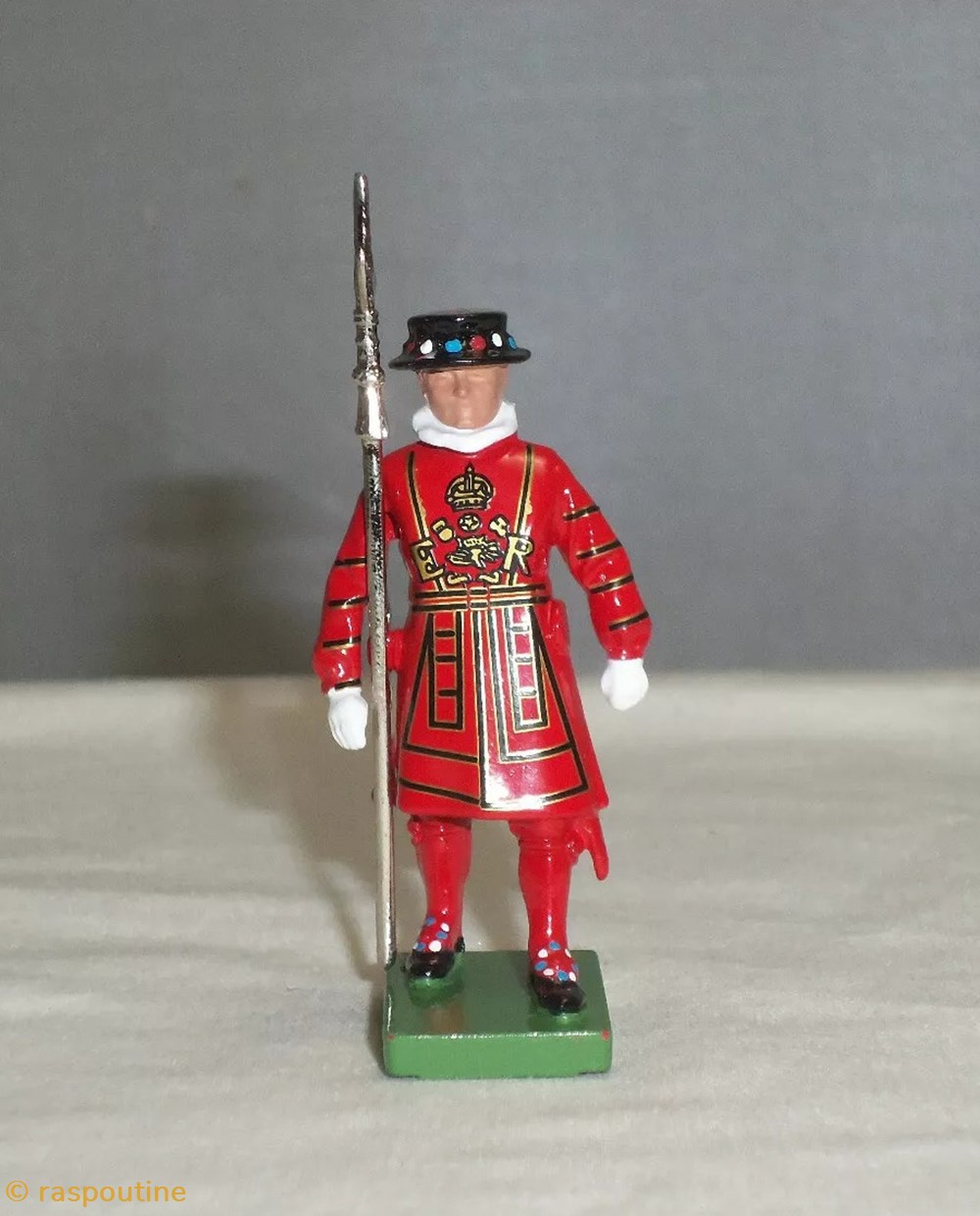 Beefeater de la tour de Londres figurines historique beefeater de la tour de londres