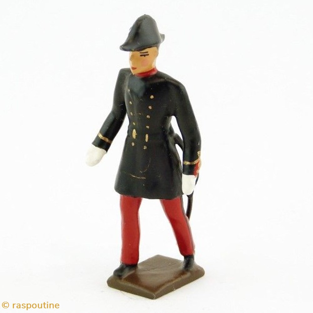 Etudiant en médecine en grande tenue de tradition 1931 (carabin)sur socle en bois 3 figurines historique etudiant en medecine en grande tenue de tradition 1931 carabin sur socle en bois