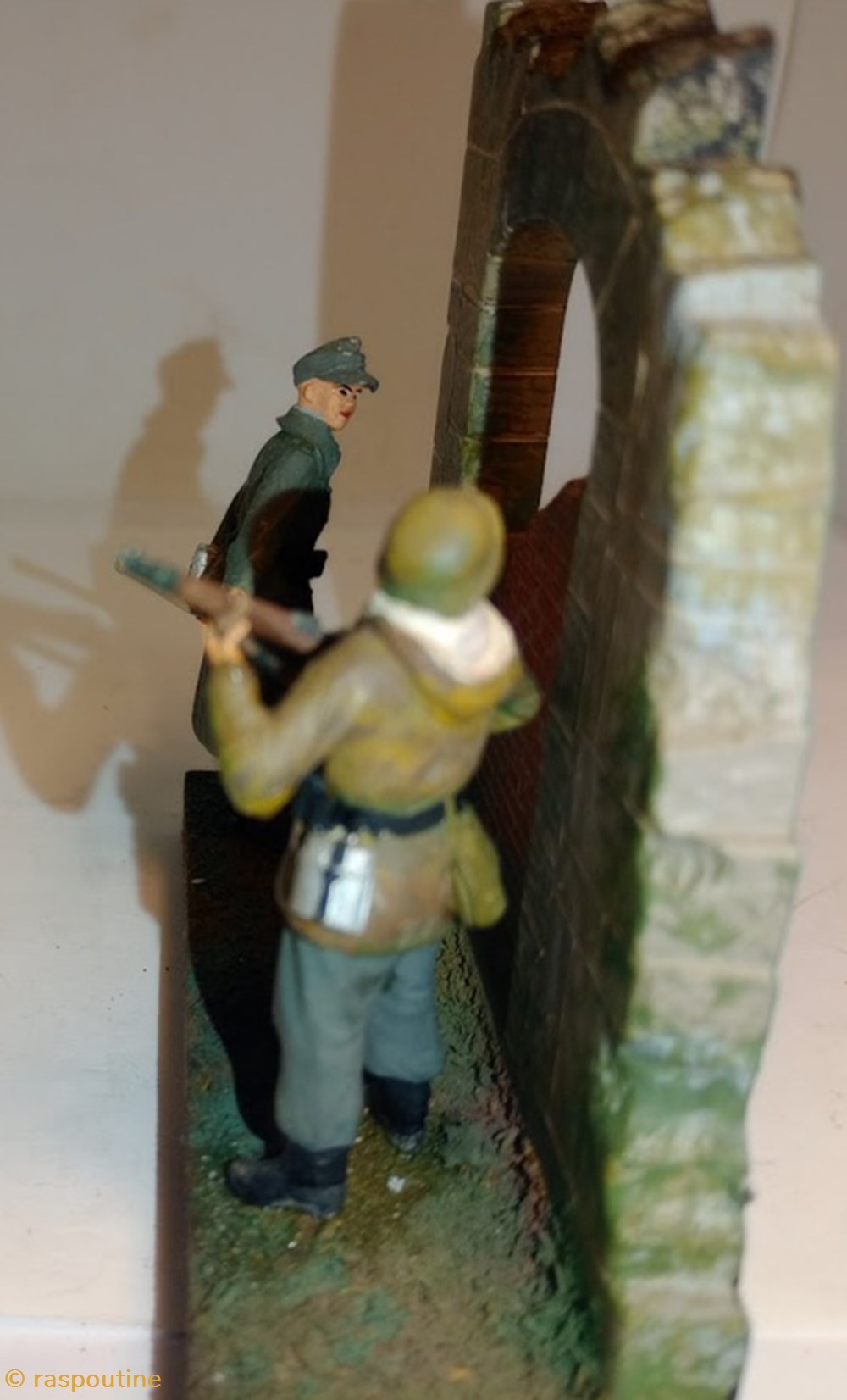 Fantassin allemand avec panzer Faust et tireur d'élite 42/45 3 figurines historique seconde guerre mondiale fantassin allemand avec panzer faust et tireur elite 42 45