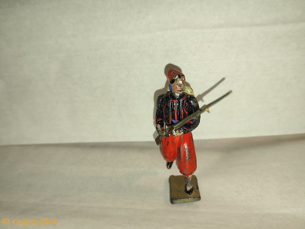Zouave avec gilet galonné rouge figurines historique zouave avec gilet galonne rouge