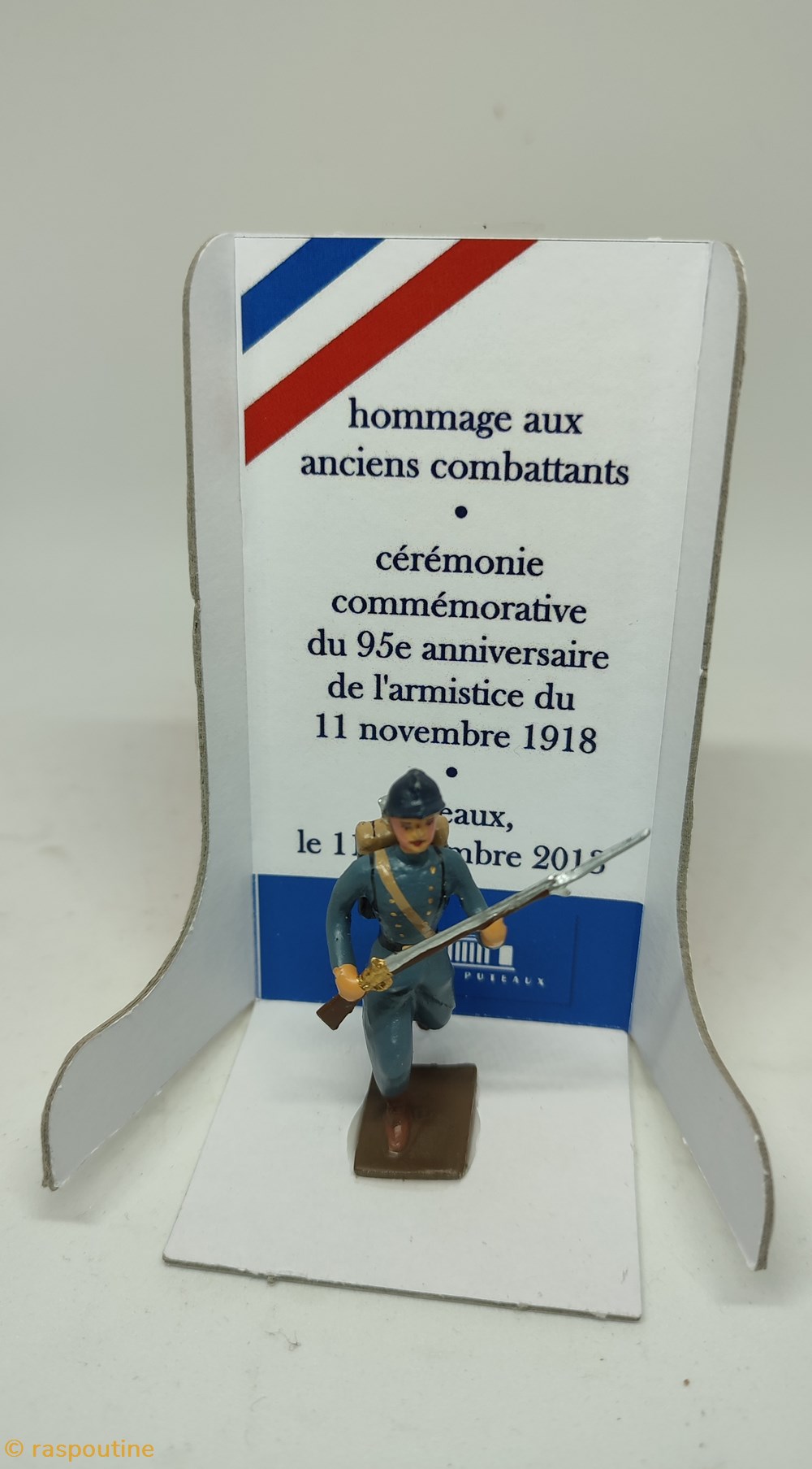 figurines historique puteaux le poilu chargeant avec son fusil de la premiere guerre mondiale
