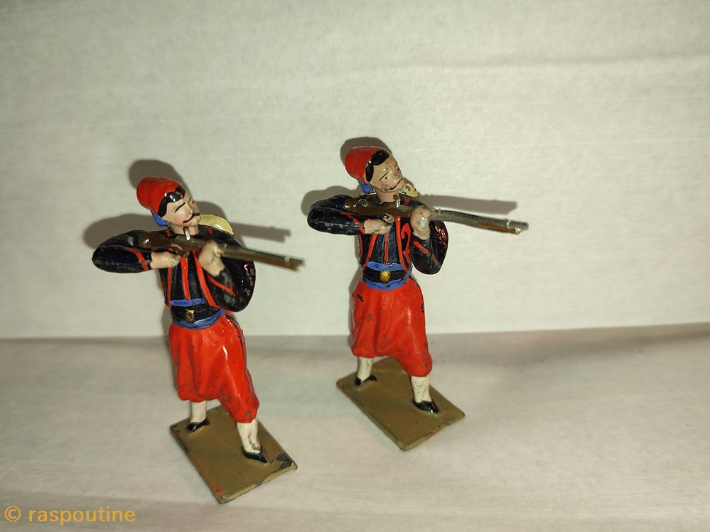 Zouave avec gilet galonné rouge 5 figurines historique zouave avec gilet galonne rouge