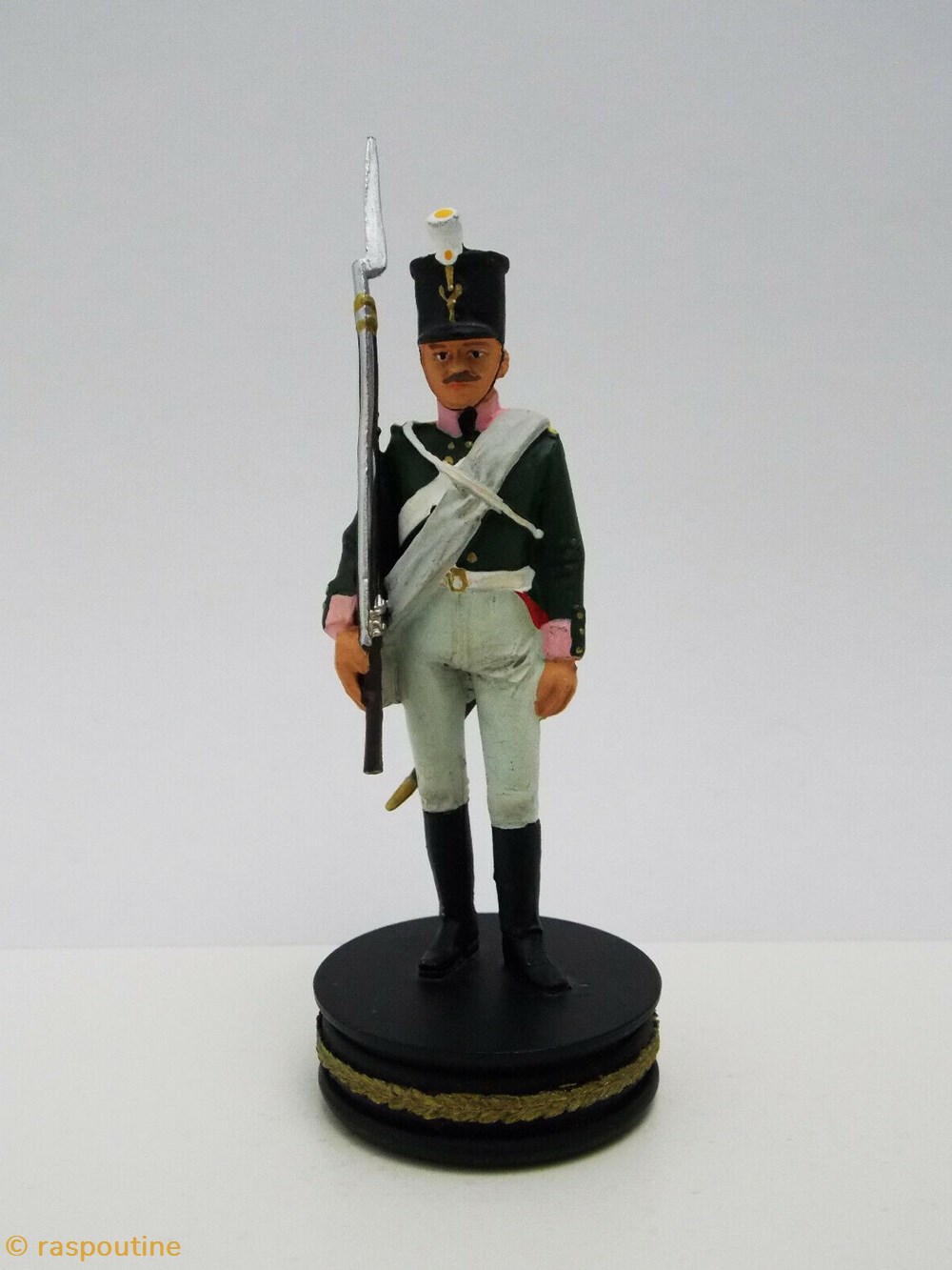 Mousquetaire du régiment de Smolensk Russe 1805 figurines historiques epoque napoleonienne mousquetaire du regiment de smolensk russe 1805