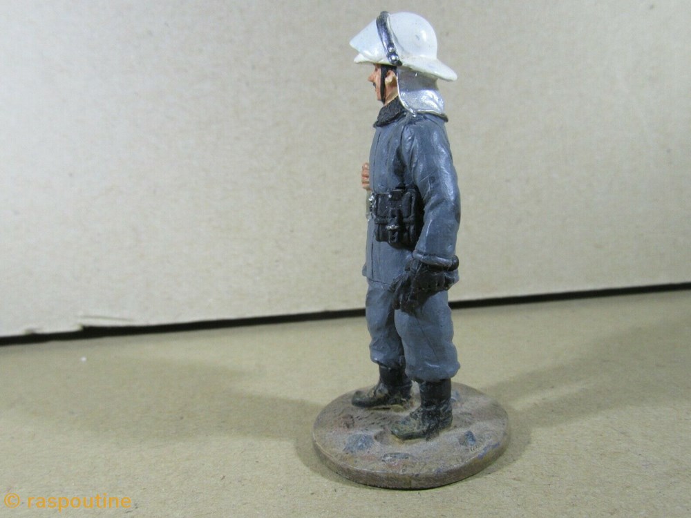 Le pompier de Cracovie tenue de feu 1990 3 figurines autres le pompier de cracovie tenue de feu 1990