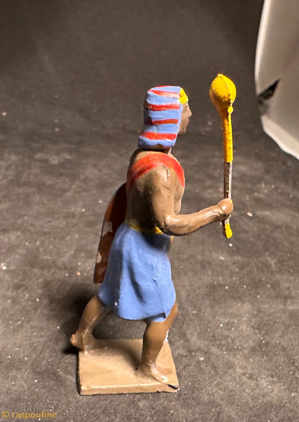 Egyptien avec massue et bouclier 4 figurines historique antiquite egyptien avec massue et bouclier