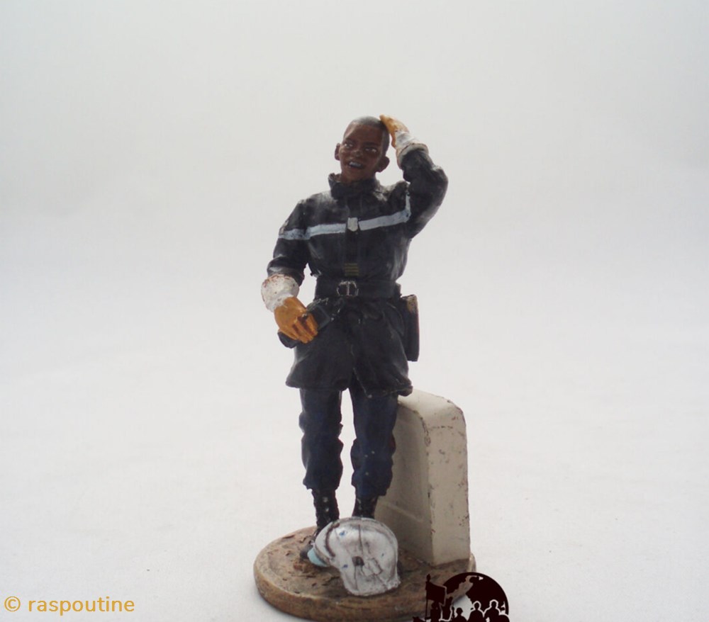 Pompier Tenue de feu Abidjan Côte d'Ivoire 1999 figurines autres pompier tenue de feu abidjan cote ivoire 1999