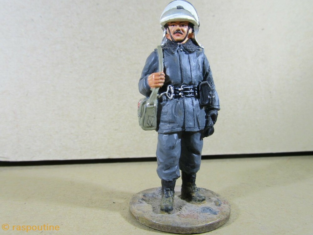 Le pompier de Cracovie tenue de feu 1990 figurines autres le pompier de cracovie tenue de feu 1990
