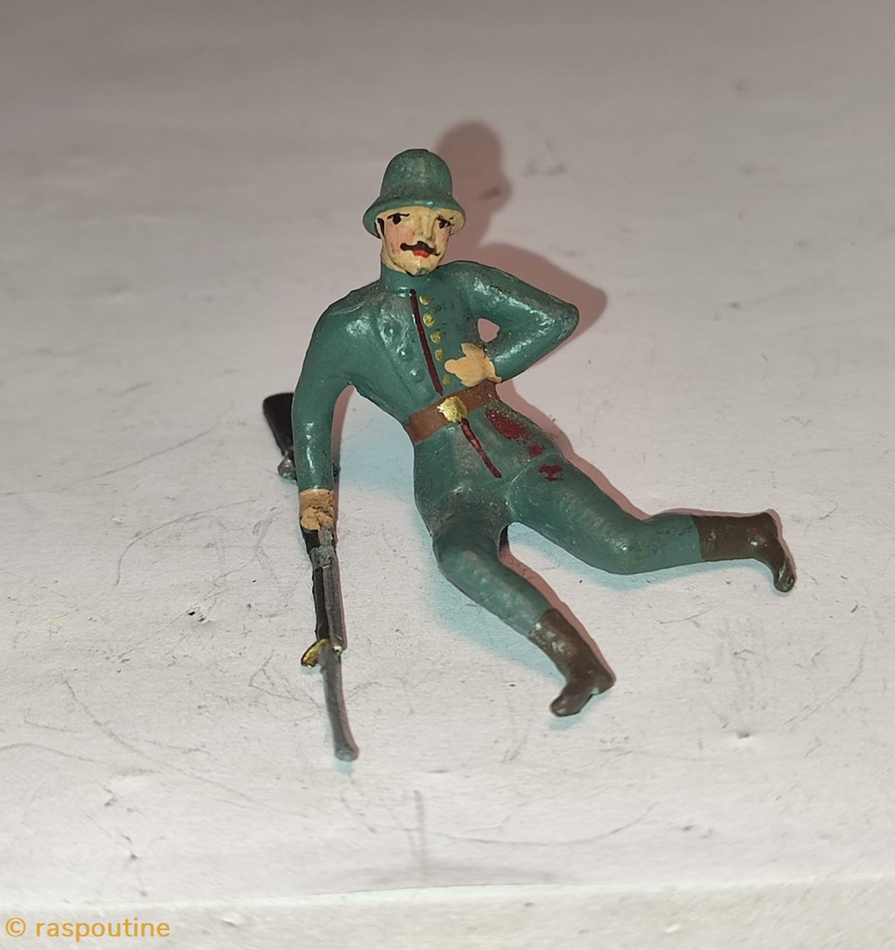 figurines historique premiere guerre mondiale fantassin blesse de infanterie prussienne avec casque acier stahlhelm