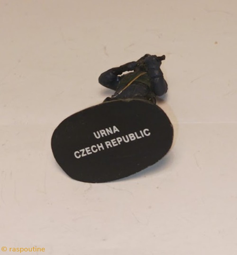 UNRA Czech Republic 2002 5 figurines historique apres guerre unra czech republic 2002