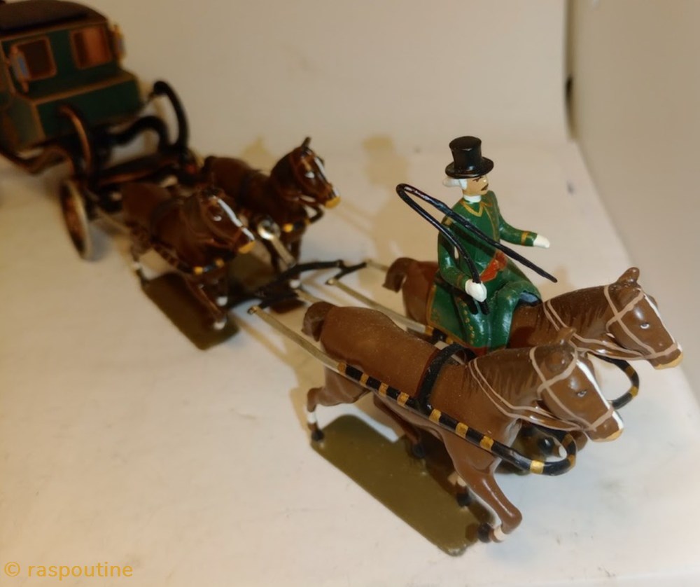 Coraline de l'empereur attelé de 4 chevaux et 2 conducteurs 3 figurines historique epoque napoleonienne coraline de empereur attele de 4 chevaux et 2 conducteurs
