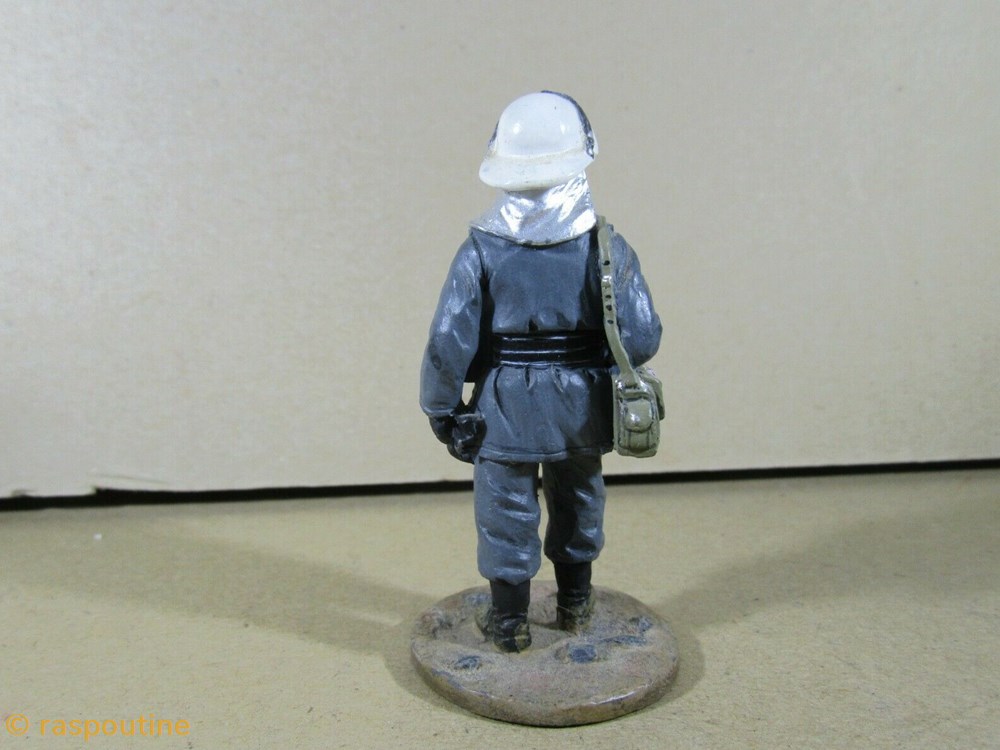 Le pompier de Cracovie tenue de feu 1990 2 figurines autres le pompier de cracovie tenue de feu 1990