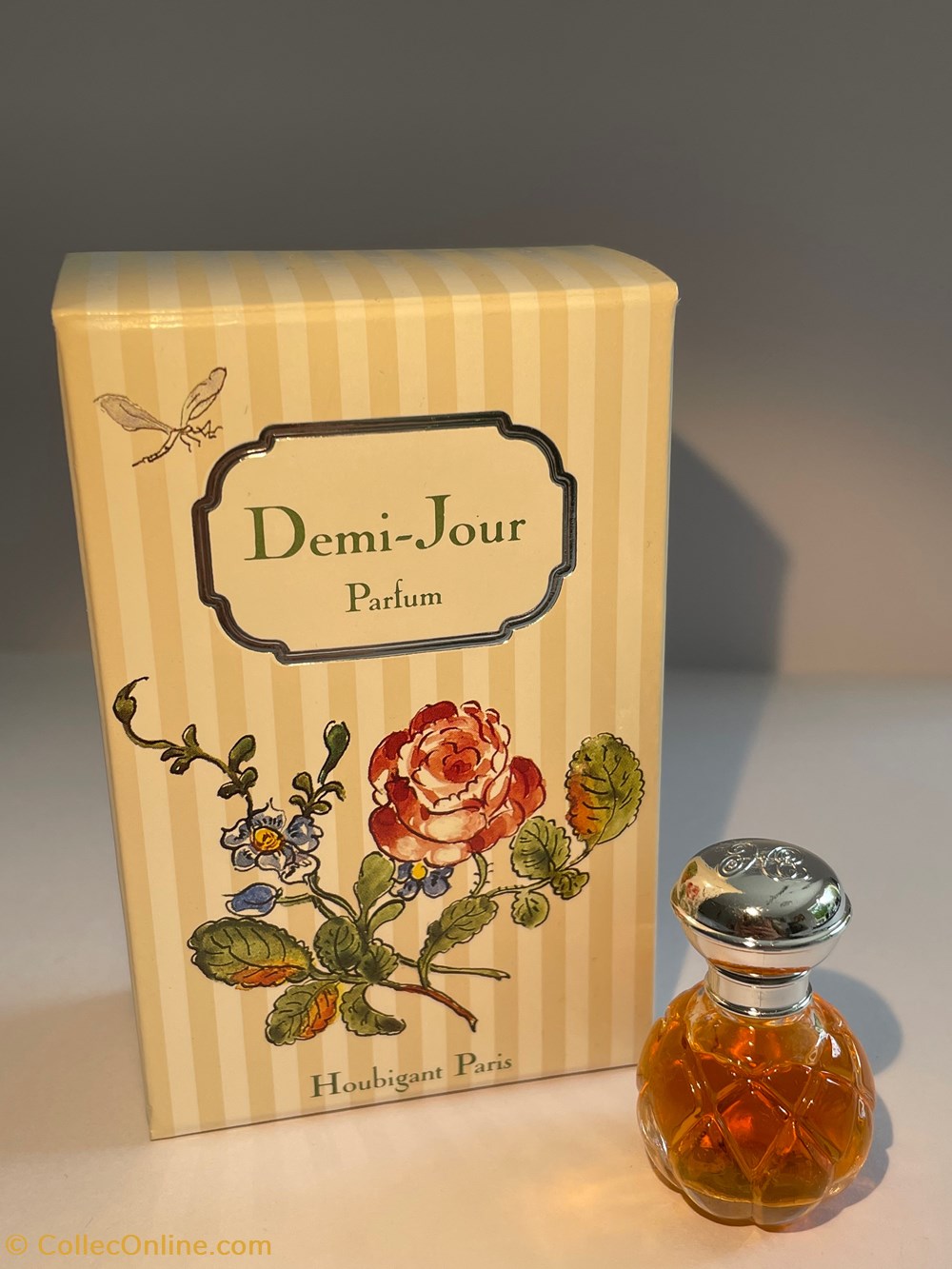Demi-jour parfums beaute demi jour