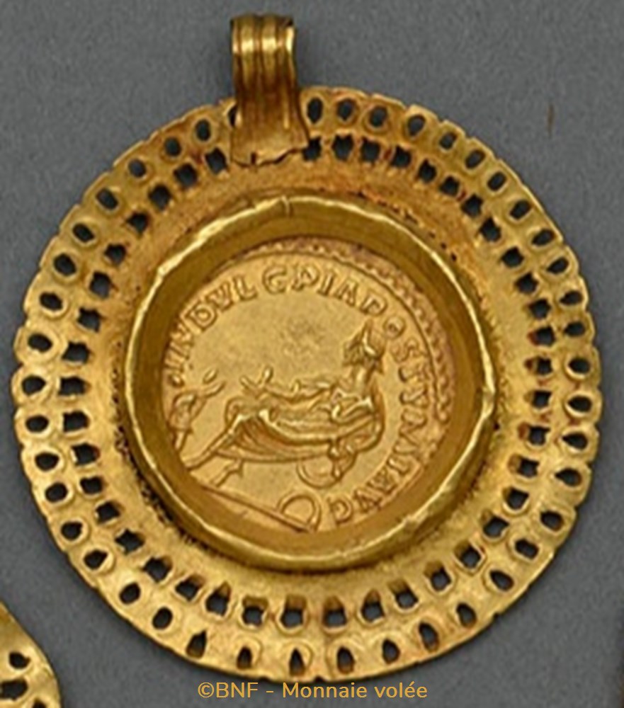 Aureus Postume - Monnaie volée monnaies antiquite av jc ap romaines republicaines imperiales aureus postume monnaie volee