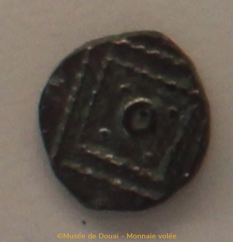 Sceat - Frise - Monnaie volée monnaies france merovingiennes sceat frise monnaie volee