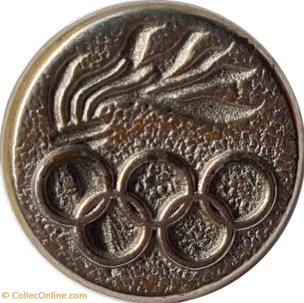 sport olympisme grenoble 1968 bouton anneaux et flamme olympiques